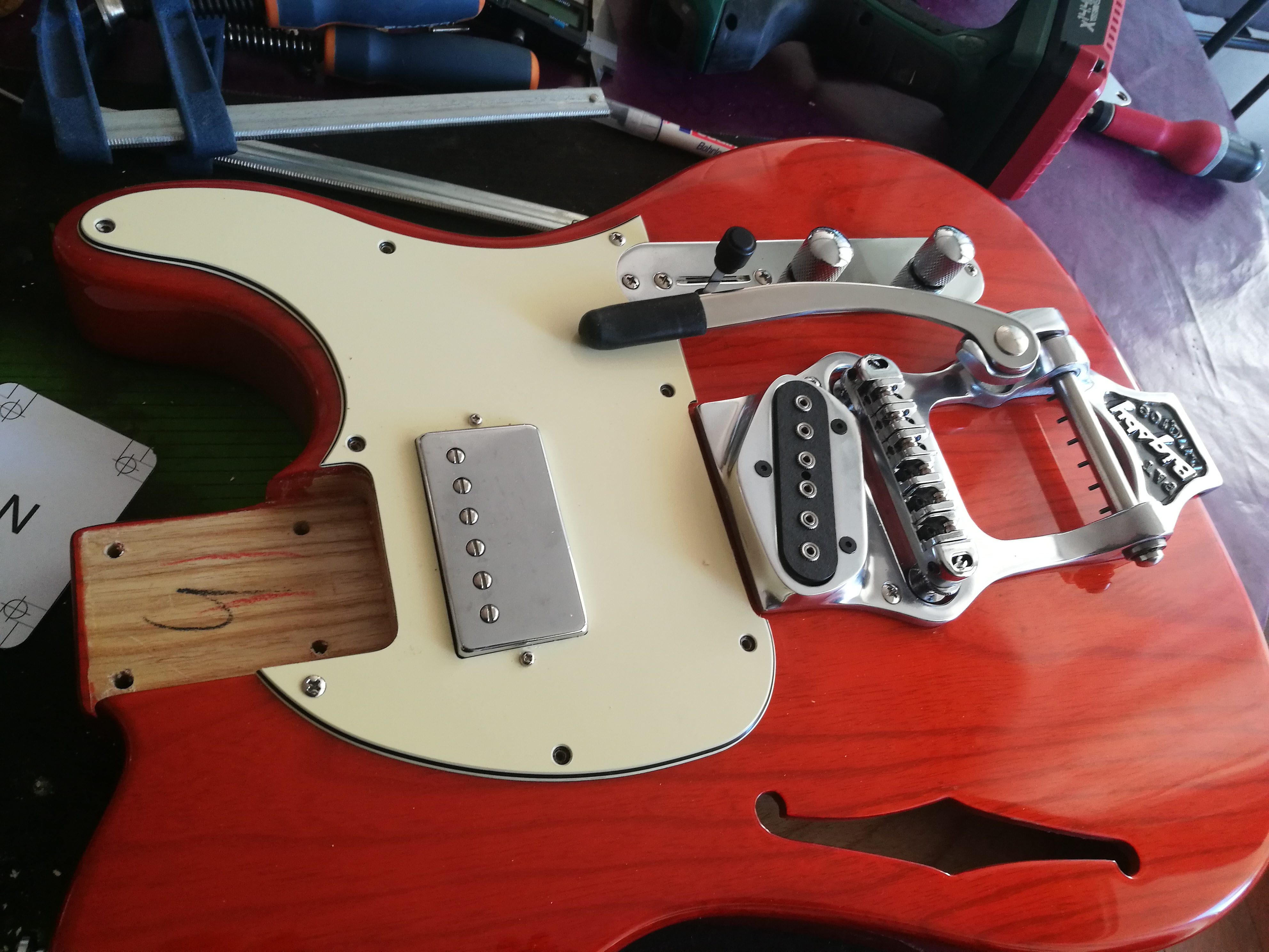 Installation d'un Bigsby sur une Télécaster G&L
